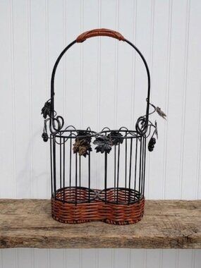 Brown Wicker Wine Bottle Holder Grape Accents Silverware Caddy Wrought Iron Vtg